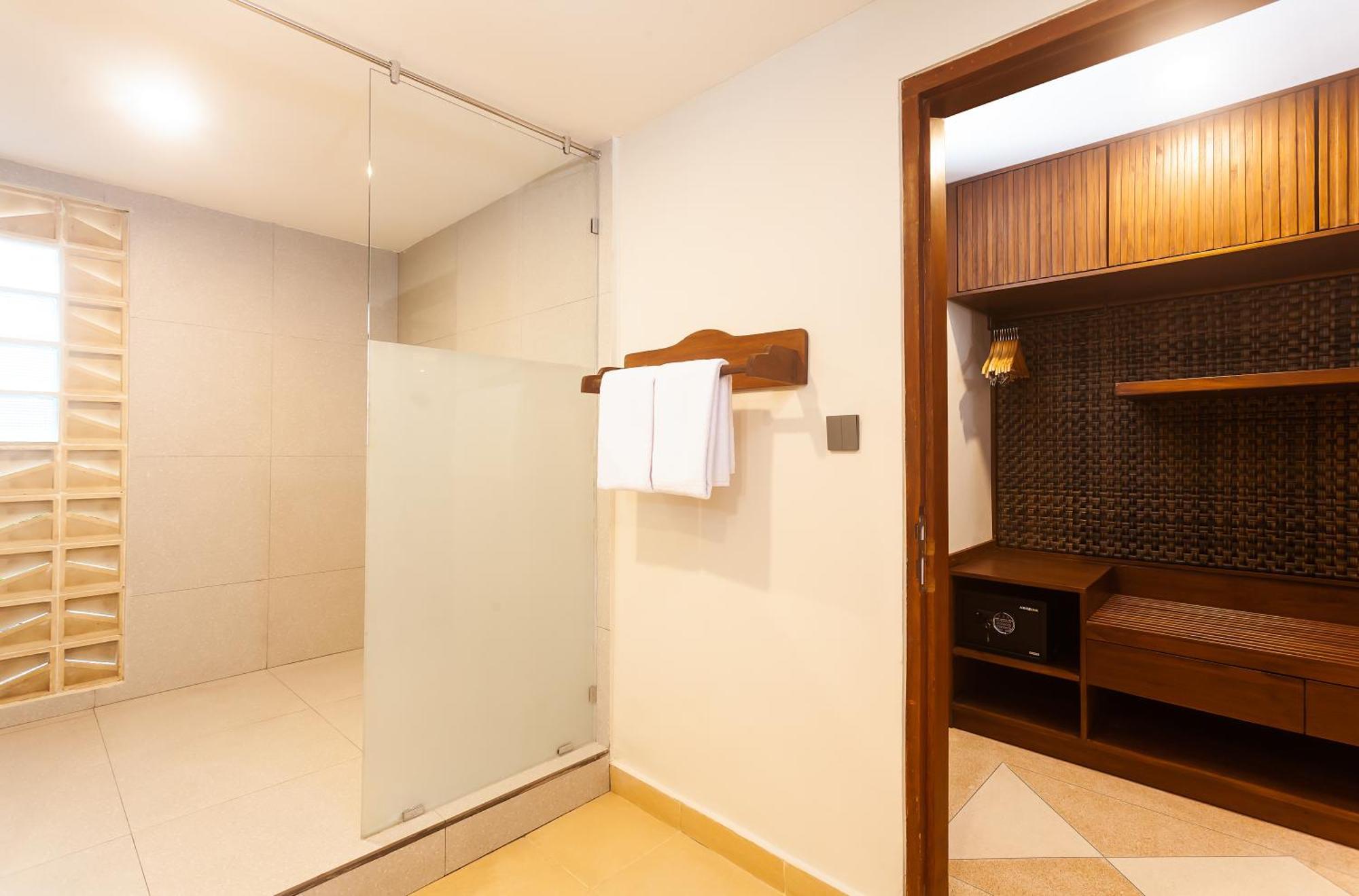 Ghana Villa Seminyak By Pramana Villas Eksteriør billede